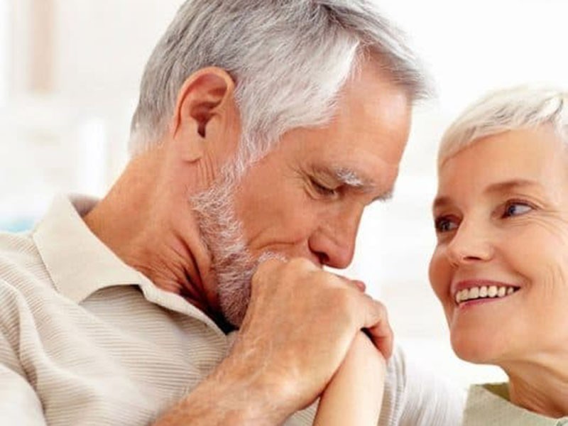 ASK ELLIE How Do You Date At 60 Murfreesboro Voice
